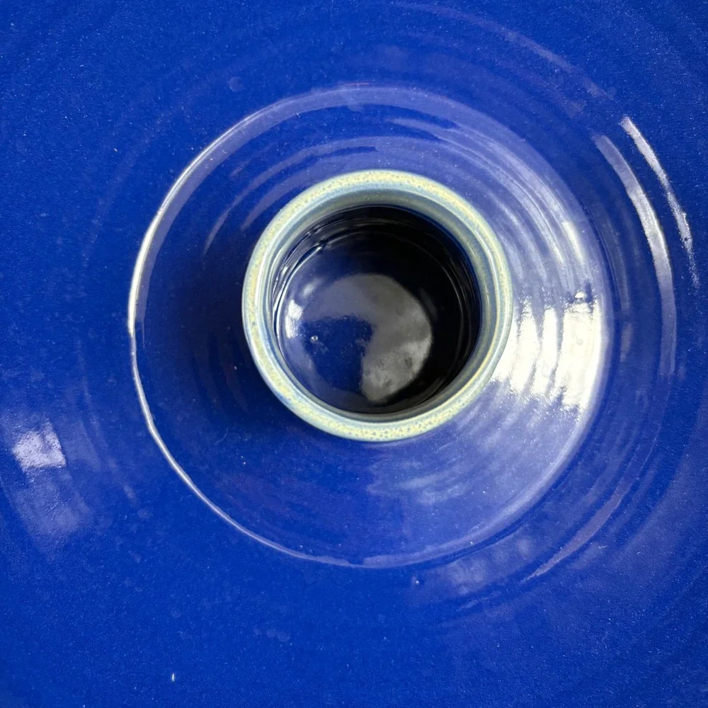 Tumbleweed Pottery Cobalt Blue Upright Chicken Roaster‎ Stoneware